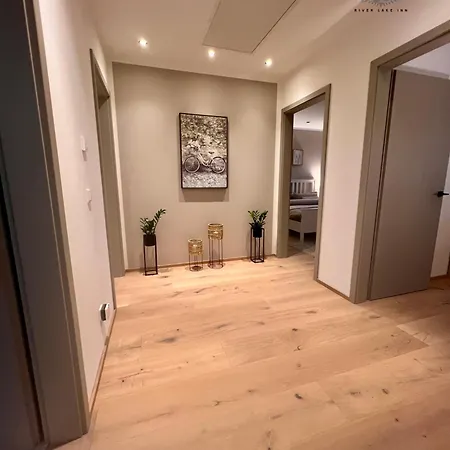 River - Muldestausee * Pouch