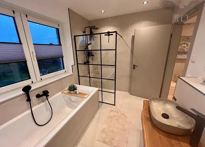 River - Muldestausee Pouch